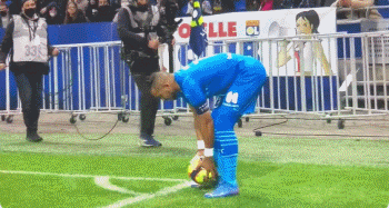 纳格尔斯曼：哈弗茨膝伤康复受挫，预计他将在年底前复出