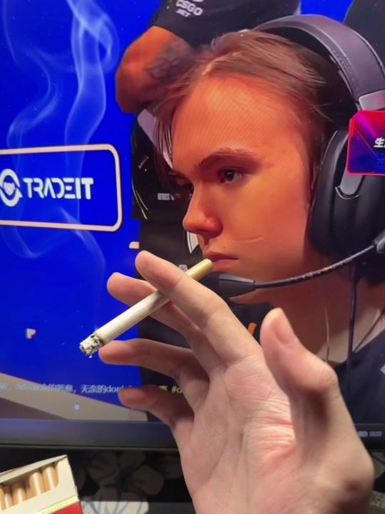 JDG生死局开龟？Crisp芮尔主宰节奏 WBG击败对手晋级世界赛