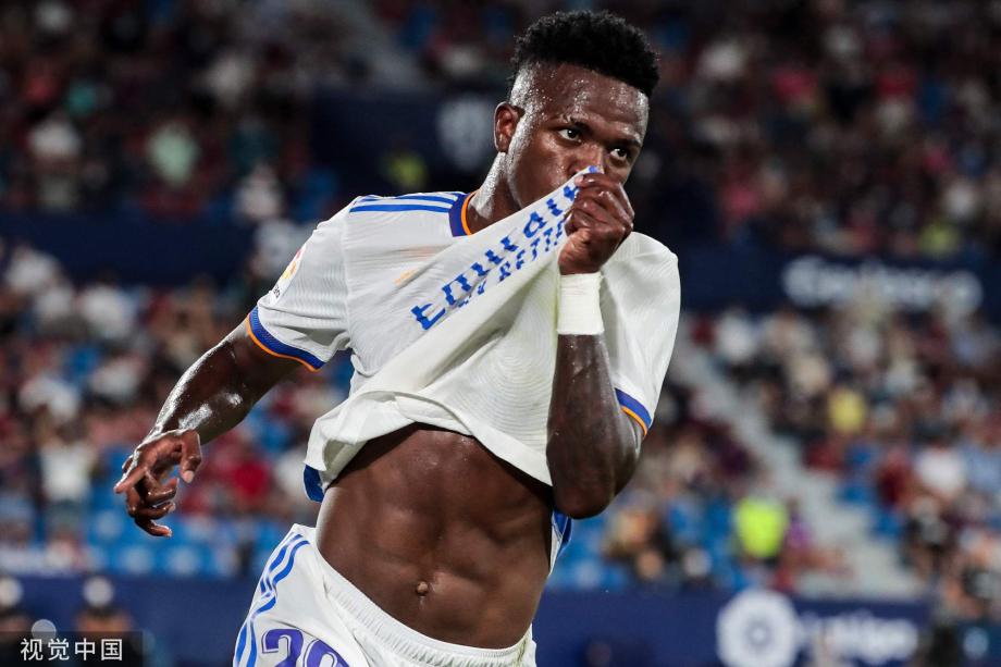 76人提前出局！三巨头无缘附加赛命运堪忧.